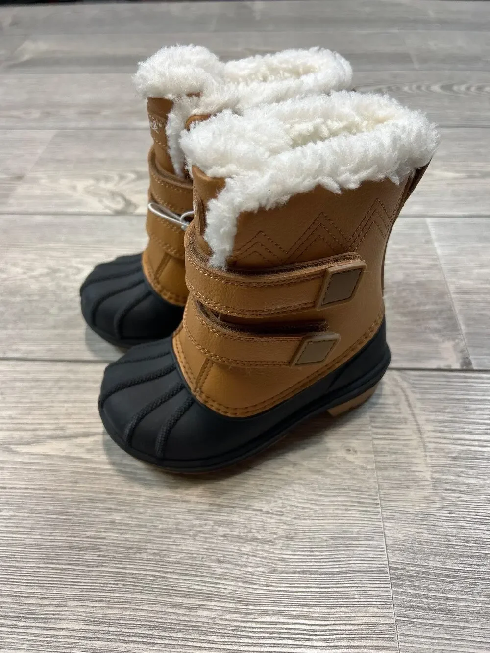 Cat & Jack Denver Waterproof Snow Boots Cognac 7 NWT